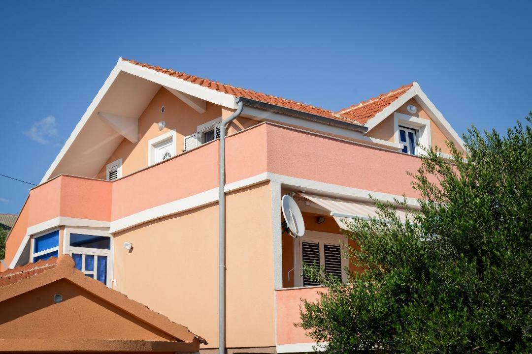 Apartment Olive Jovici  Bagian luar foto